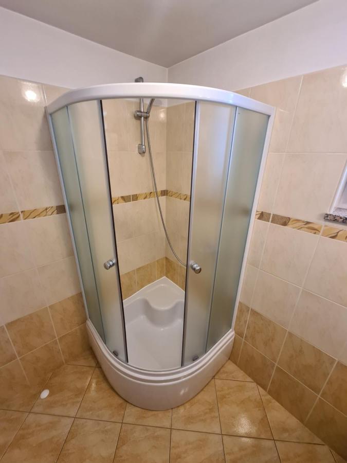 Apartment Cutul Salatic Ngoại thất bức ảnh